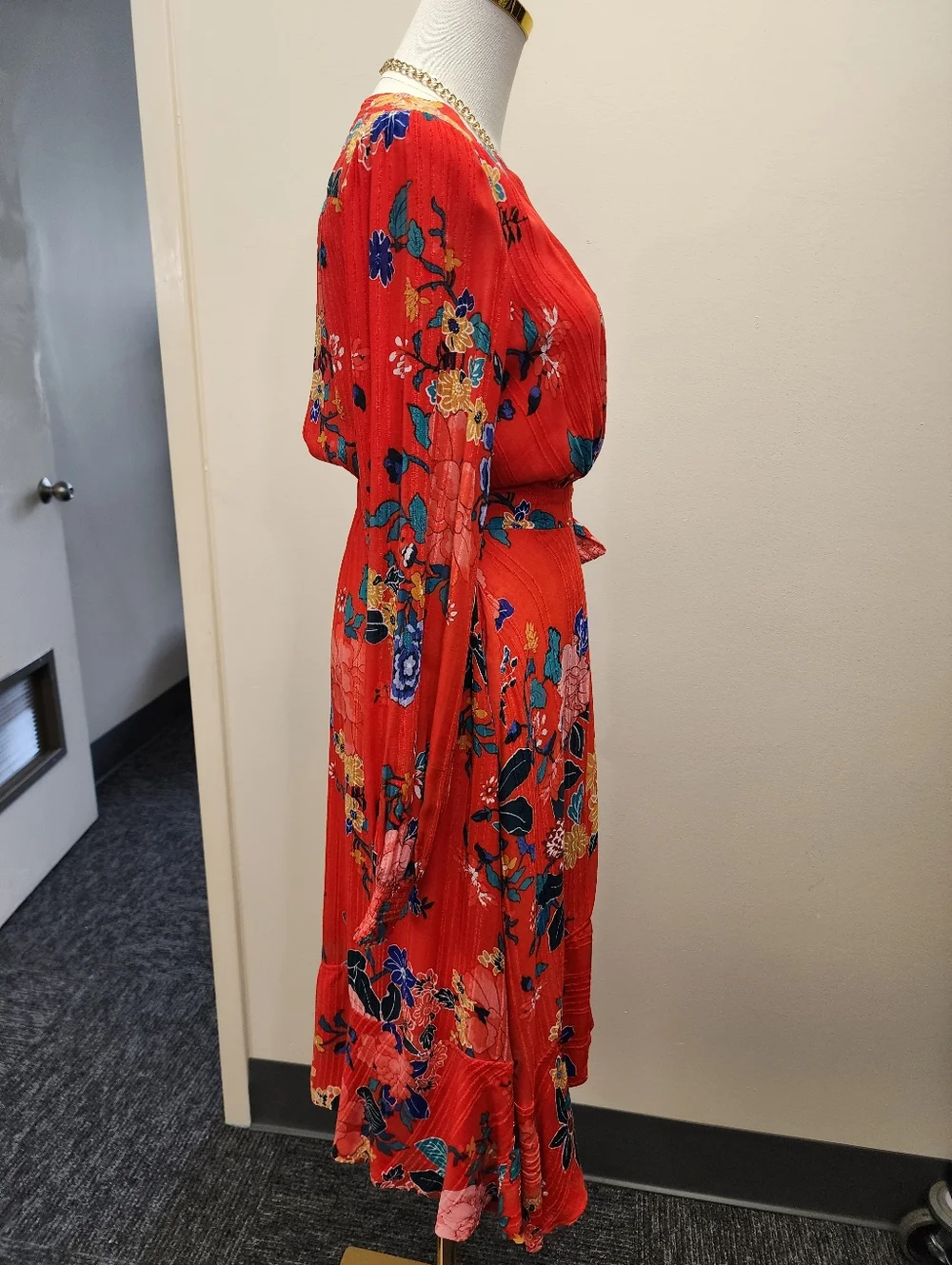 Anthropologie Red Floral Wrap Midi Dress Size 2 - Picture 7 of 10